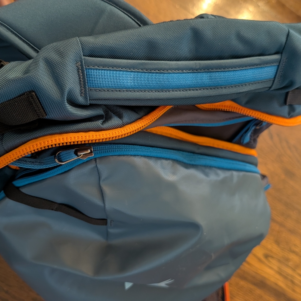 Cotopaxi Blue Alpa 35L Travel Backpack - Picture 7 of 7